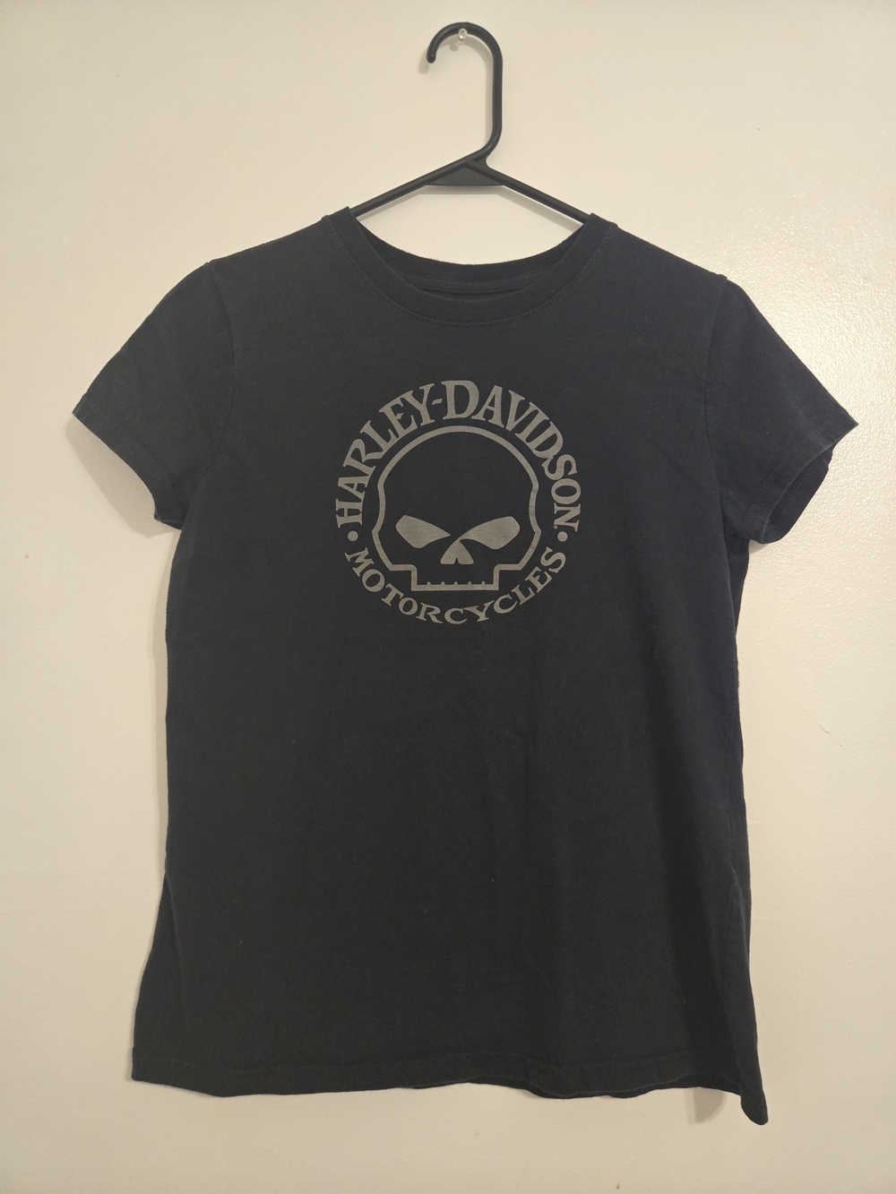 Harley-Davidson Women’s Black Skull Logo Tee